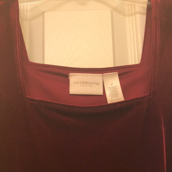 Velvet Beauty in Burgundy - Picture 3 of 4